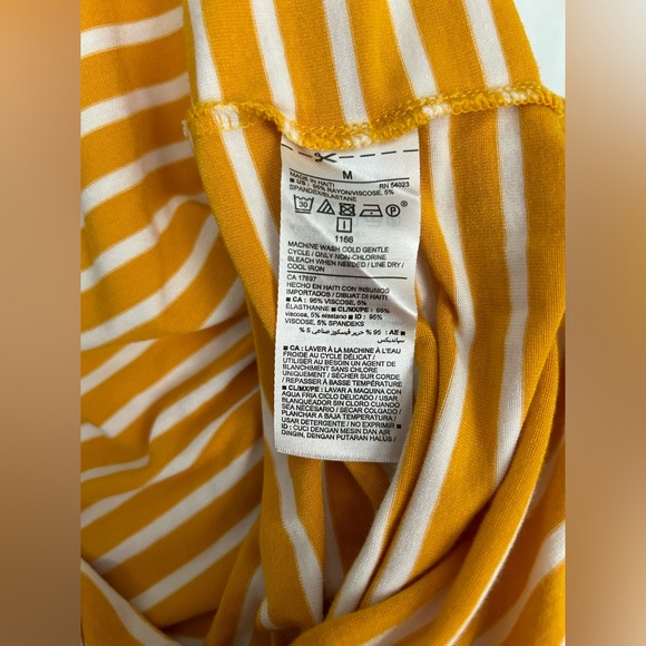 Old Navy | Yellow & White Luxe Long Sleeve Crew Neck Striped Tee | Size Medium - Picture 7 of 7